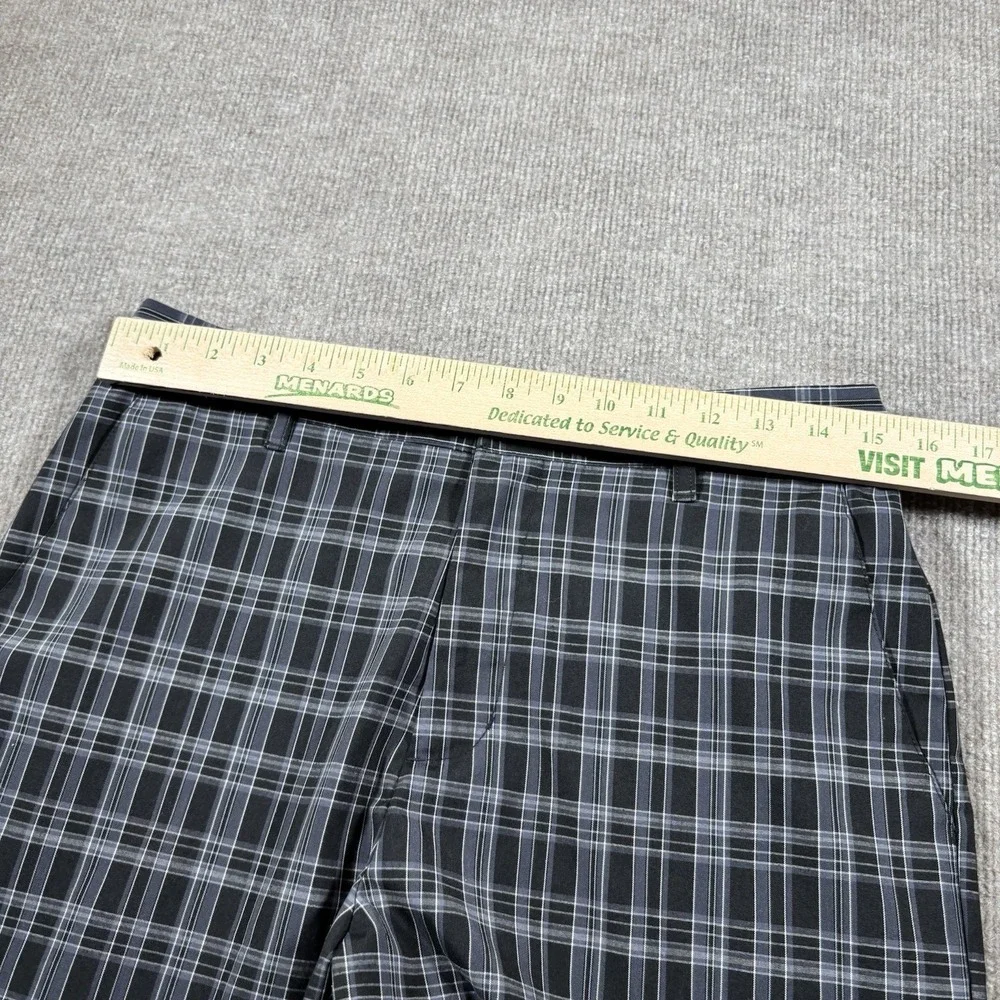 Adidas Shorts Mens Size 30 Black Plaid Performance Golf‎ Chino Embroidered Logo